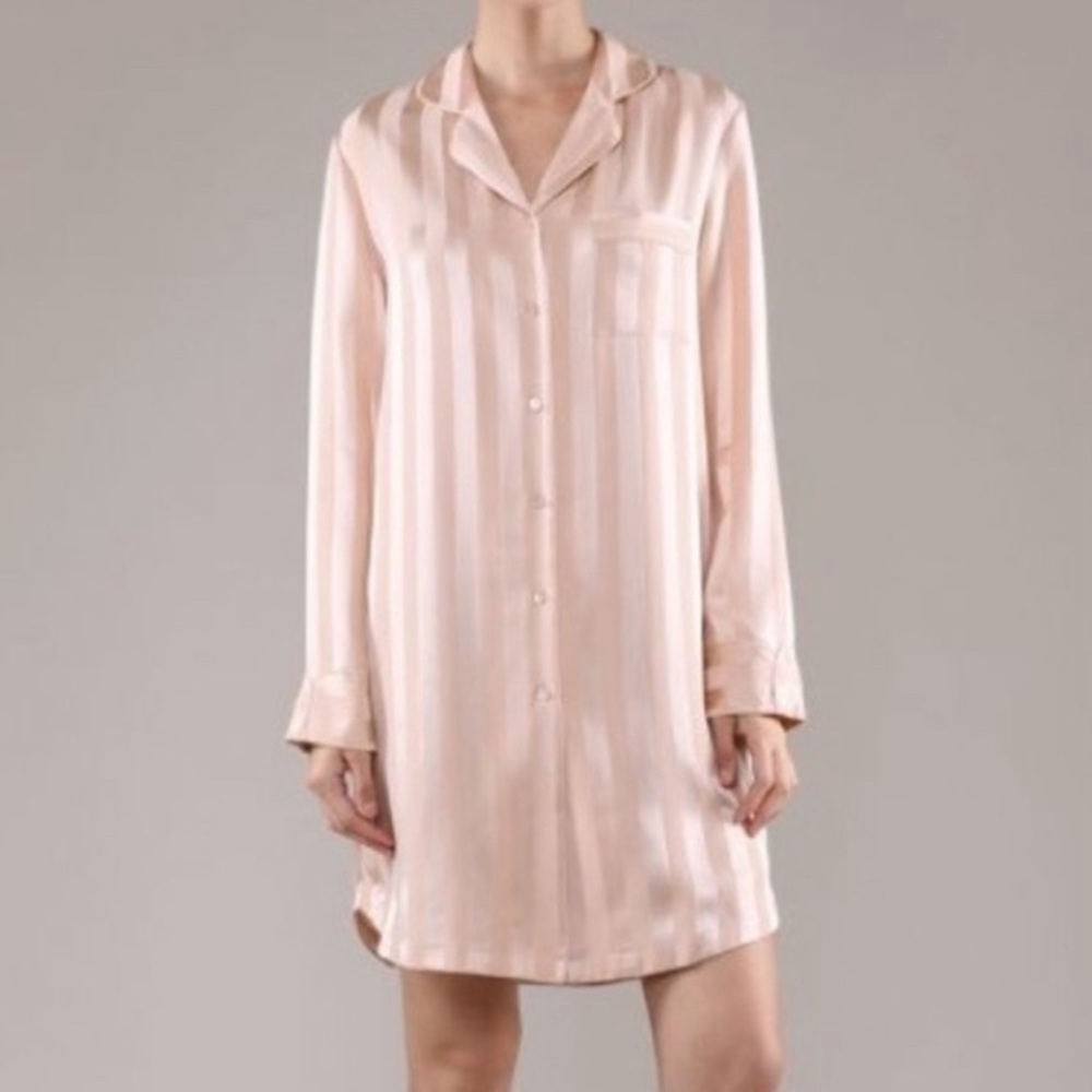 🎁Like New Grana 100% Chinese Silk Pink Rose Dust Stripe Pajama Top- Small